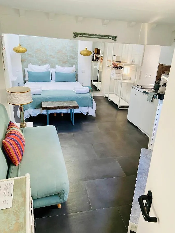 Ático Suite con terraza totalmente privada en pleno centro histórico de Sevilla España